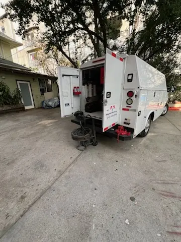 Magnet Plumbing service vehicle on-site for Slab Leak Repair in North Orlando